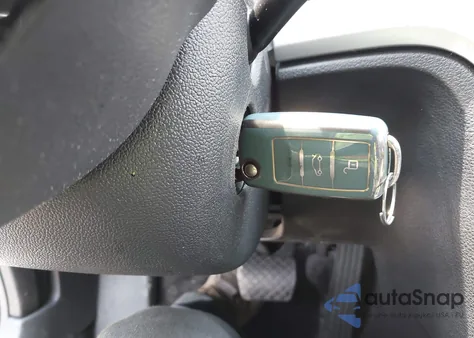 2017 Volkswagen Passat 1.8T S z USA, uszkodzony, nr VIN 1VWAT7A39HC05289